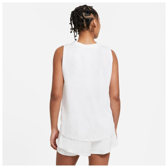 NikeCourt Γυναικεία αμάνικη μπλούζα Advantage NikeCourt Γυναικεία αμάνικη μπλούζα Advantage